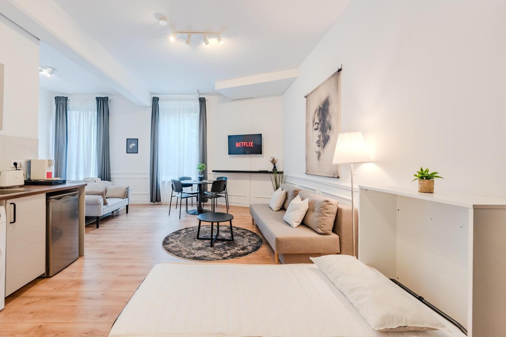The Luxe Loft *
